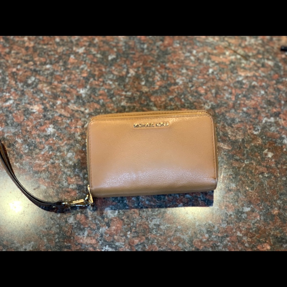 Michael Kors Wristlet